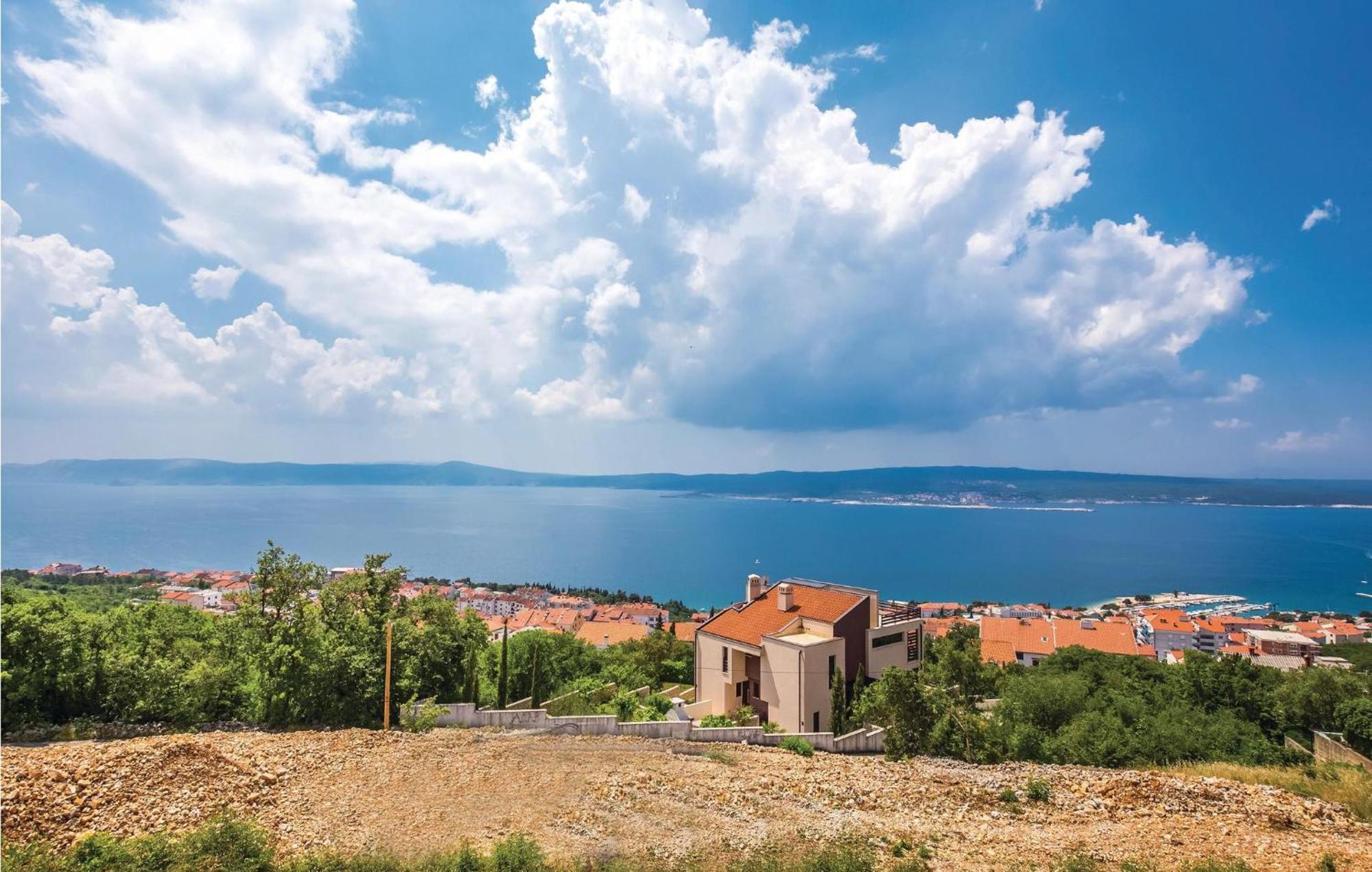 Cozy Apartment In Crikvenica With House Sea View 外观 照片